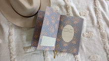 Load image into Gallery viewer, Set de 4 Journals de autobienestar
